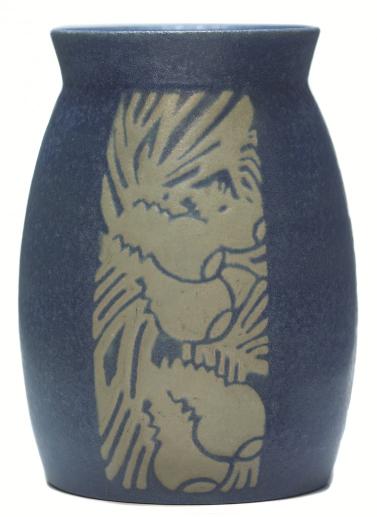 Stylized pinecones on this 5 3/4-inch vase are typical of the cialist at Cincinnati Art Galleries, which sold naturalistic decorations found on Overbeck pottery. This nice example sold for $7,475 at Treadway Toomey’s June 2007 auction.