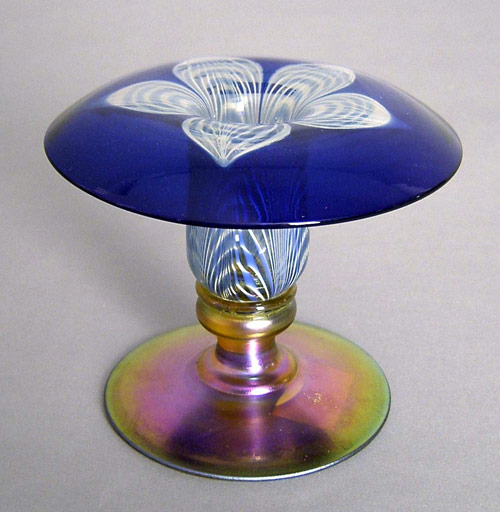 Durand art glass at Pook and Pook's Variety Sale will include this 4-inch vase. Image courtesy Pook and Pook Inc. 