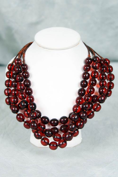 All original 4-strand cherry amber Bakelite necklace. Courtesy Estate Road Show.