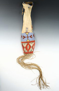 Circa-1800 Sioux beadwork pipe bag. Image courtesy Thomaston Place.
