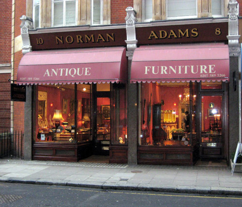The Hans Road shop of English period furniture dealers Norman Adams Ltd. will close at the end of January when the firm ceases trading. Image ACN.