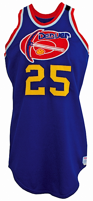A 1975-76 Dan Issel Denver Nuggets game-worn ABA road jersey emblazoned with the distinctive red, white and blue Nuggets basketball logo realized $44,434.40.