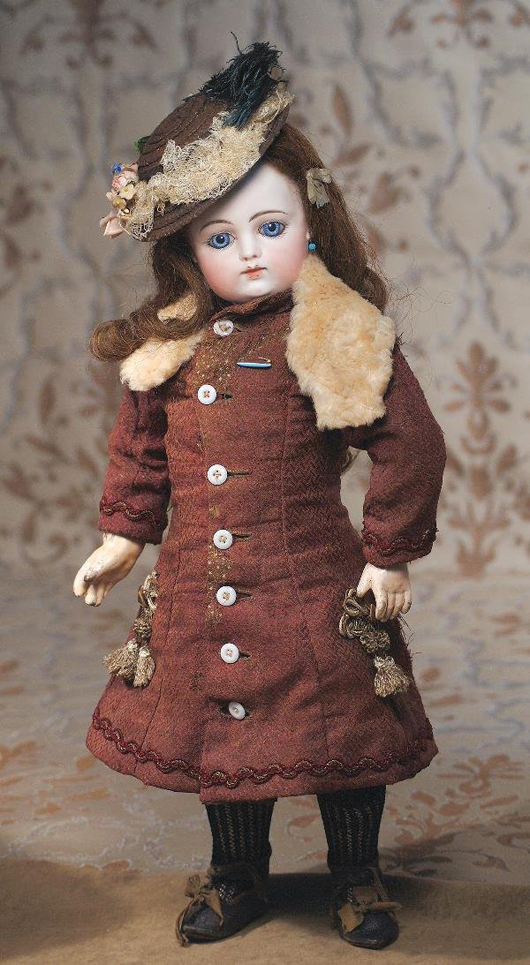 Gauthier French bisque bébé, 19 inches, estimate $5,000-$6,000. Image courtesy LiveAuctioneers.com/Frasher's Doll Auctions.