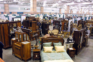 Miles of aisles, each filled with antique treasures, are seen in this 2003 publicity photo for Atlantique City. Image courtesy Antique Trader and F+W Media.