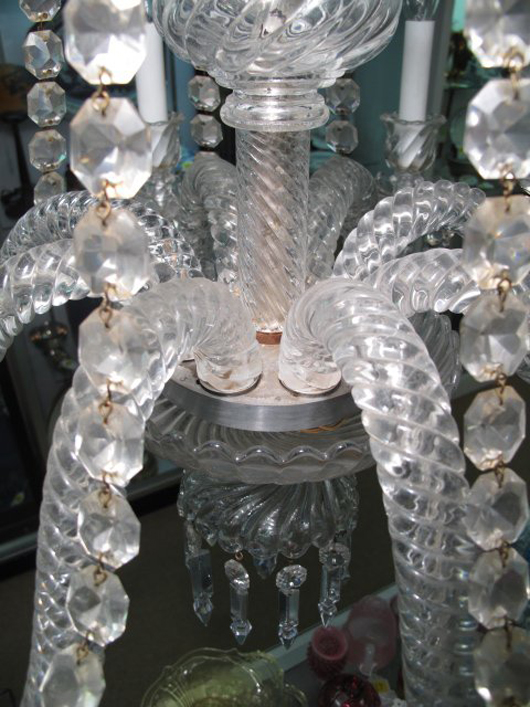 Sectional view of Baccarat crystal eight-arm chandelier, estimate $7,000-$9,000. Image courtesy LiveAuctioneers.com and Auctions Neapolitan.