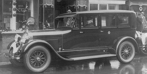 The U.S. Library of Congress Prints and Photographs Division describes this Lincoln Limousine as the one used by President Calvin Coolidge circa 1924. Photo courtesy Wikimedia Commons.