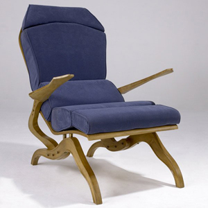 A collector bought this Campo & Graffi laminated bentwood lounge chair in Italy in1982. It has a $20,000-$40,000 estimate. Image courtesy of Sollo Rago Modern Auctions.