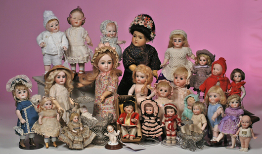 A sampling of dolls in Frasher’s Nov. 7 auction. Image courtesy Frasher’s.
