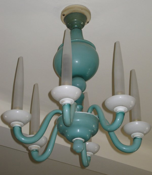 Dating to the 1960s, this Venini glass chandelier is 24 inches high by 20 inches in diameter. It has a $2,500-$3,500 estimate. Image courtesy of Tepper Galleries.