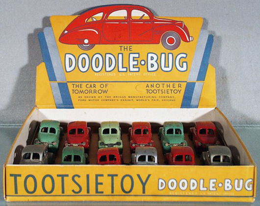 Briggs Manufacturing Co. built the Doodlebug for Ford Motor Co., which featured the streamlined compact at the Chicago World’s Fair. However, the Doodlebug did not go into production. This Tootsietoy counter display from 1933 has a dozen Doodlebugs and a $5,000-$7,000 estimate. Image courtesy Lloyd Ralston Gallery.
