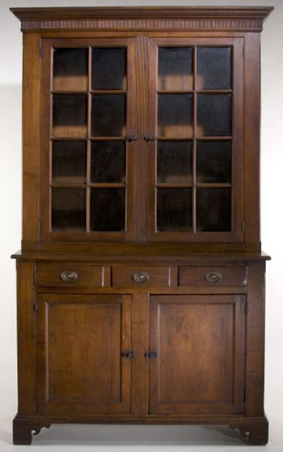 Auctioneer Leland Little expects this early 1800s Chippendale step-back cupboard from western North Carolina to sell for $10,000-$15,000. Image courtesy Leland Little Auction & Estate Sales Ltd.
