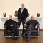 Left to right: Mark Del Vecchio, Wes Cowan, Garth Clark. Image courtesy Cowan's Auctions.