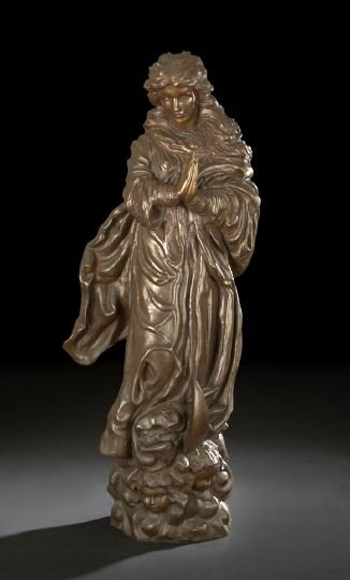 Victor Salmones’ bronze titled ‘Queen of Angels’ is numbered 10 of 10. The nearly 4-foot statue depicts the Virgin Mary in prayer. It has a $6,000-$9,000 estimate. Image courtesy New Orleans Auction Galleries Inc.