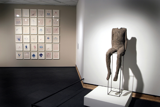 Louis Bourgeois, The Fragile, 2007; and Magdalena Abakanowicz, Seated Child, 1989. Photo by Chuck Heiney.