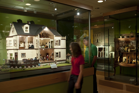 The museum collection includes approximately 275 houses and room boxes. Image courtesy of The Mini-Time Machine Museum of Miniatures.