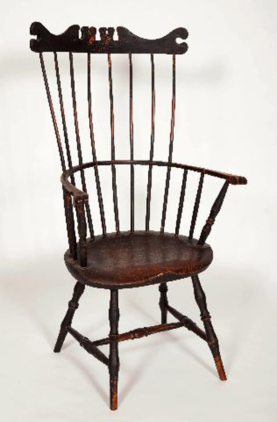 18th-century North Shore Boston knuckle-arm Windsor chair. Image courtesy of John McInnis Auctioneers.