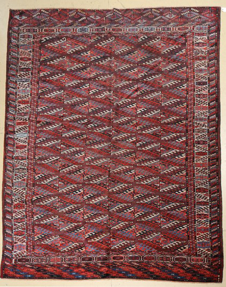Antique Turkoman Yumod wool rug, 7ft. by 11ft., est. $4,000-$4,500, image courtesy of LiveAuctioneers.com and Gray's Auctioneers.