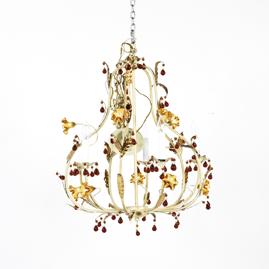 Decorative five-light chandelier with glass flowers (estimate: $100-$150). Image courtesy of Morton Kuehnert Auctioneers & Appraisers.