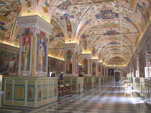 The Sistine Hall of the Vatican Library. Image courtesy of Wikimedia Commons.