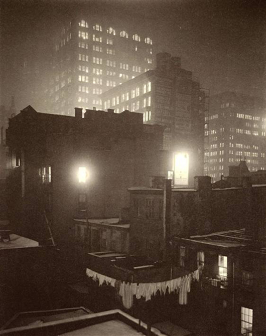 From the Back Window, 291, from the Alfred Stieglitz New York exhibition at the Seaport Museum that runs through Jan. 10, 2011. Image by permission of the Seaport Museum New York, Alfred Stieglitz Collection, Courtesy of the Board of Trustees, National Gallery of Art, Washington.