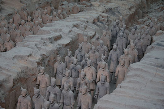 Largest excavation pit of Terracotta Army figures discovered in 1974 by a farmer near Xi'an, China. Aug. 2007 photo by Maros Mraz, licensed under GFDL and Creative Commons CC-BY-SA-2.5, 2.0 and 1.0 licenses.