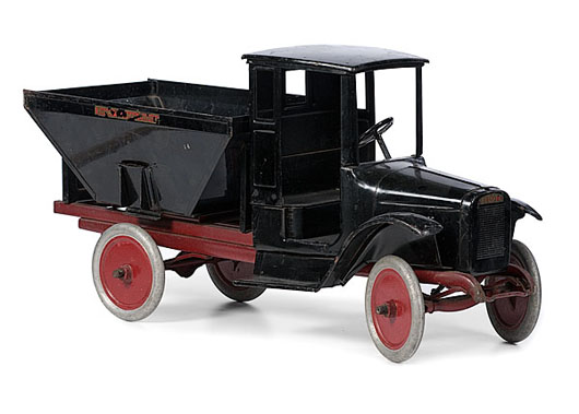 Buddy L Coal Truck - realized $1,320. Image courtesy of Cowan’s Auctions Inc.