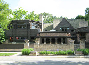 Frank Lloyd Wright's studio at 951 Chicago Ave., Oak Park, Ill., designed in 1898 and restored to its 1909 appearance. Photo taken on June 5, 2009 by Jeff Zoline, licensed under the Creative Commons Attribution-Share Alike 2.0 Generic license.