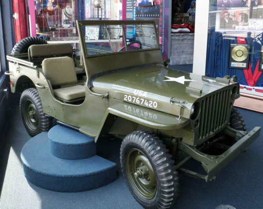 Restored 1945 Willys Army jeep from National Museum of Patriotism, Atlanta. Estimate: $10,000-$15,000. Image courtesy of Four Seasons Auction Gallery.