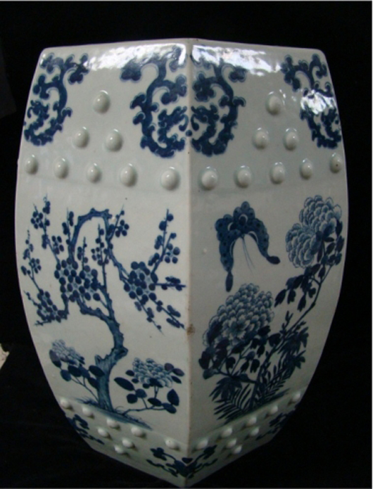 Blue and white garden seat, 19th-century, 19 inches high by 12 inches diameter. Estimate: $800-$1,000. Image courtesy of T A C Auctions.