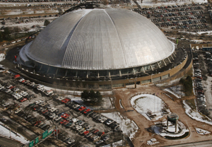 Constructed in 1961, Mellon Arena was the site of three Elvis Presley concerts. Image courtesy of Wikimedia Commons.