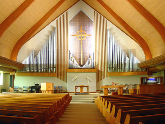 First Presbyterian Church, London, Ohio, 2003 Bunn=Minnick Pipe Organ, three manual, 42 ranks. Image courtesy of Bunn=Minnick Pipe Organ Co.