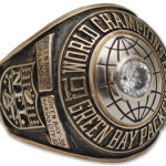 Super Bowl I player's ring belonging to former Green Bay Packers offensive tackle Steve Wright. To be auctioned in May. Image courtesy of Grey Flannel Auctions.