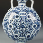 Early Ming Dynasty moonflask from the Yongle Period (1403-1424), expected to fetch in excess of $1.6 million. Image courtesy of Duke's of Dorchester.