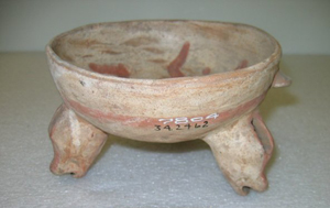 One of the many clay vessels that are being given to Costa Rica. Image courtesy Brooklyn Museum.