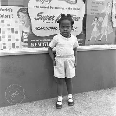 Queens, New York, 1953. From the Archive of Maloof Collection Ltd. Courtesy of Chicago Cultural Center.