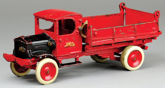Rare Arcade “White” dump truck, cast iron, estimate $6,000-$8,000. Bertoia Auctions image.