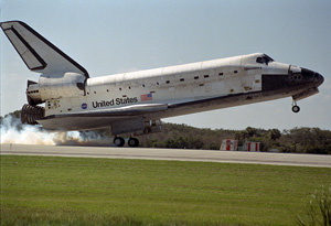 The orbiter Discovery, shown during a landing Nov. 7, 1998, will go to the Smithsonian Institution’s branch in northern Virginia. Image courtesy of Wikimedia Commons.