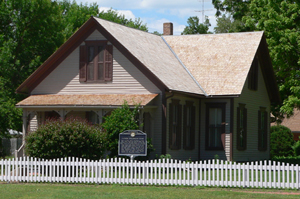 Author Willa Cather’s childhood home is located in Red Cloud, Neb. Built circa 1878, it is on the National Register of Historic Places. Image courtesy of Wikimedia Commons.
