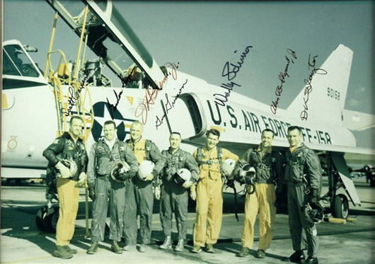 Mercury Seven autographed photo signed by Scott Carpenter, Gordon Cooper, John Glenn, Gus Grissom, Wally Schirra, Alan Shepard and Deke Slayton, matted and framed to 23 x19 inches, hung in Slayton’s library. Estimate: $2,500-$3,500. Image courtesy of Ira and Larry Goldberg Auctioneers.