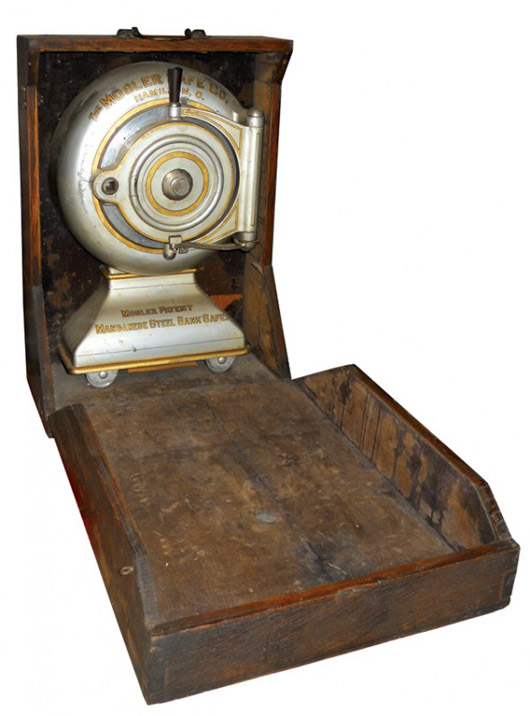 Rich Penn Auctions of Waterloo, Iowa, sold a salesman’s sample of a Masler Safe Co. Cannonball safe in May for $35,000. It came with a velvet-lined oak carrying case. Image courtesy of LiveAuctioneers Archive and Rich Penn Auctions.