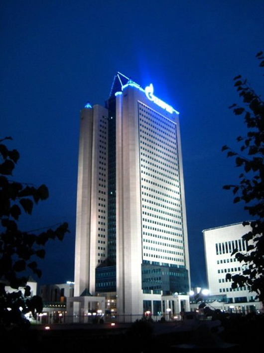 Gazprom’s 35-story headquarters, pictured here, is located in Moscow, but the world’s largest extractor of natural gas plans to build a far taller skyscraper in St. Petersburg. Image courtesy of Wikimedia Commons.