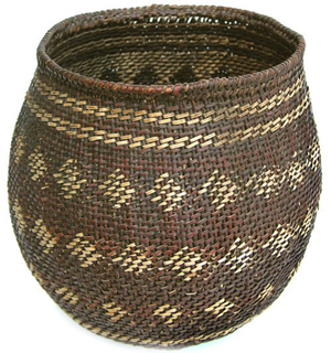 An early 1900s Paiute woven basket. Image courtesy of LiveAuctioneers Archive and Allard Auctions Inc.