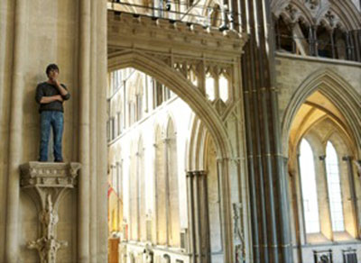 Sean Henry, Untitled (Blue Jeans), on display at Salisbury Cathedral from July 22 until Oct. 30. Image courtesy the artist and Salisbury Cathedral.