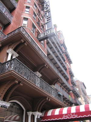 The Chelsea Hotel (Hotel Chelsea) in New York City, 2009 photo by Historystuff2, licensed under the Creative Commons Attribution 3.0 Unported license.