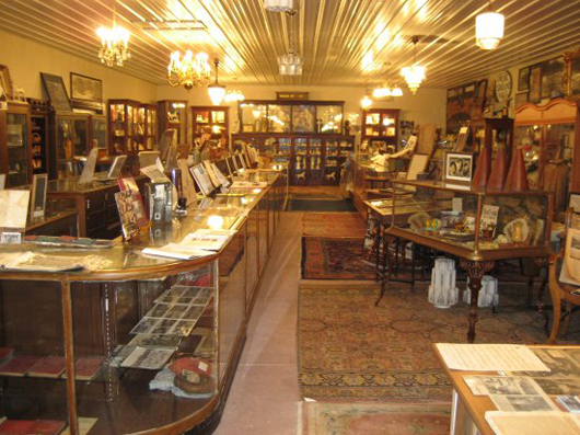 The main room of the museum. Image courtesy of House of David Museum.