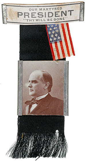 A memorial button pictures President McKinley. Image courtesy of LiveAuctioneers Archive and Early American History Auctions.
