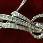 Art Deco platinum and diamond brooch, lot 754. Image courtesy of Professional Appraisers & Liquidators.