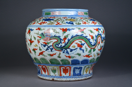 Finely potted 18th-century Chinese Wucai enameled porcelain jar, 19cm (7 1/2 inches  inches) high. Image courtesy of 888 Auctions.
