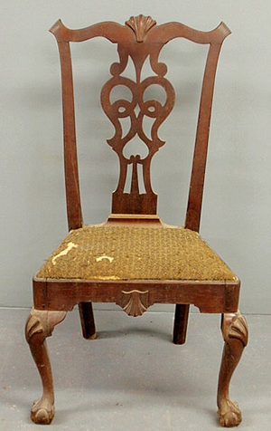 Philadelphia Chippendale mahogany side chair. Estimate: $7,000-$8,000. Image courtesy of Wiederseim & Associates.