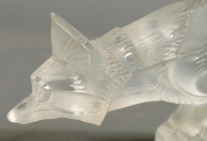 Lalique 'Renard' fox car mascot, sold in a grouping of five decorative foxes for $204,750. Image courtesy of LiveAuctioneers.com and Wiederseim Associates Inc.